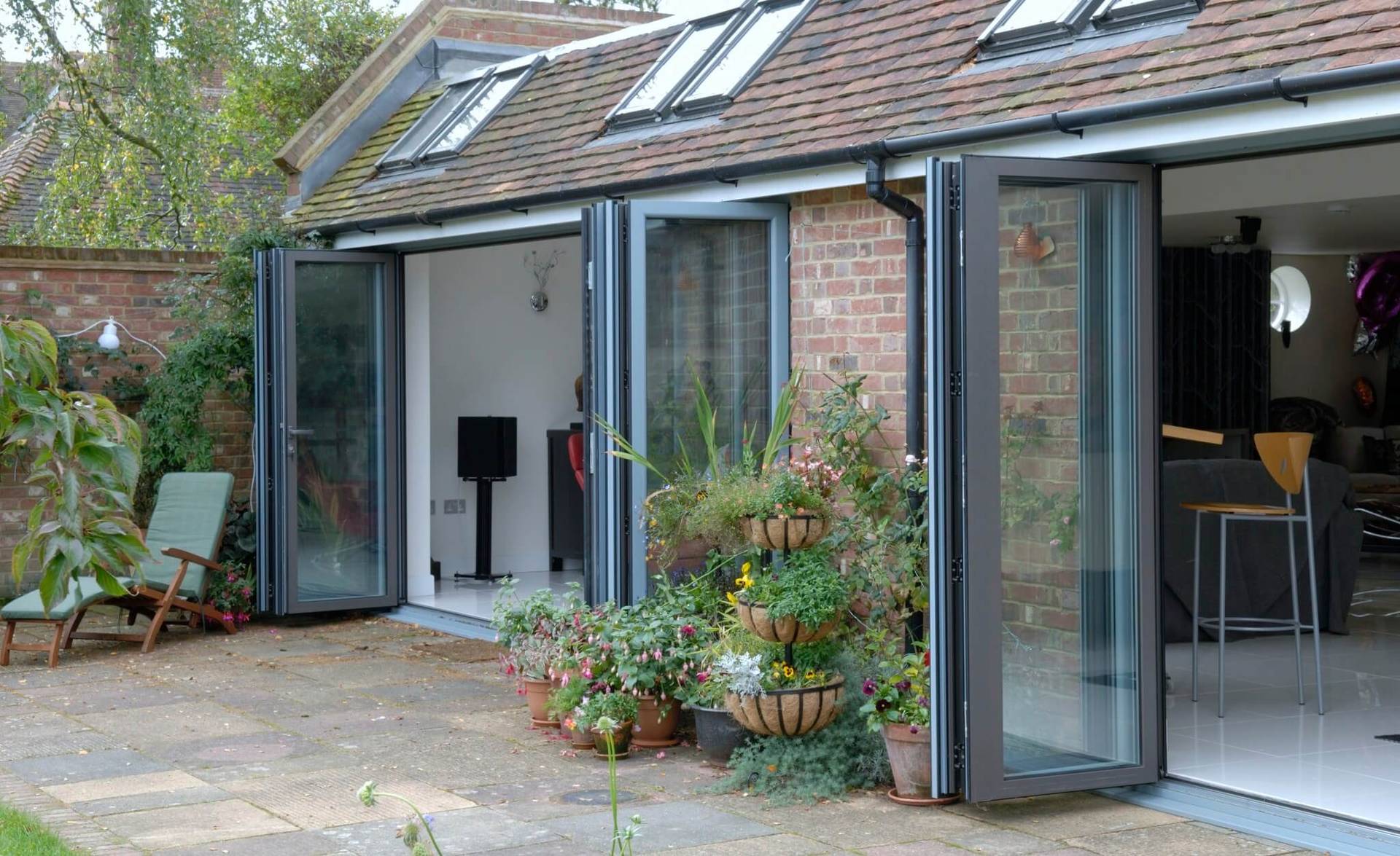 smart aluminium bifolding doors