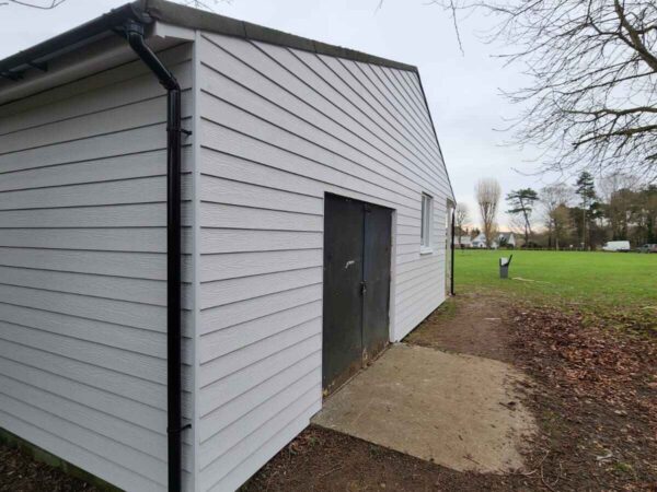 mobile home with cladding