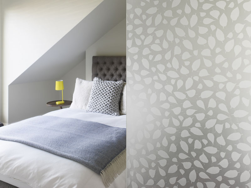 Bay Opaletch etched glass