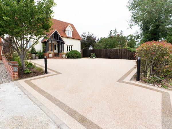 Newly completed Vuba resin driveway outside an Essex property