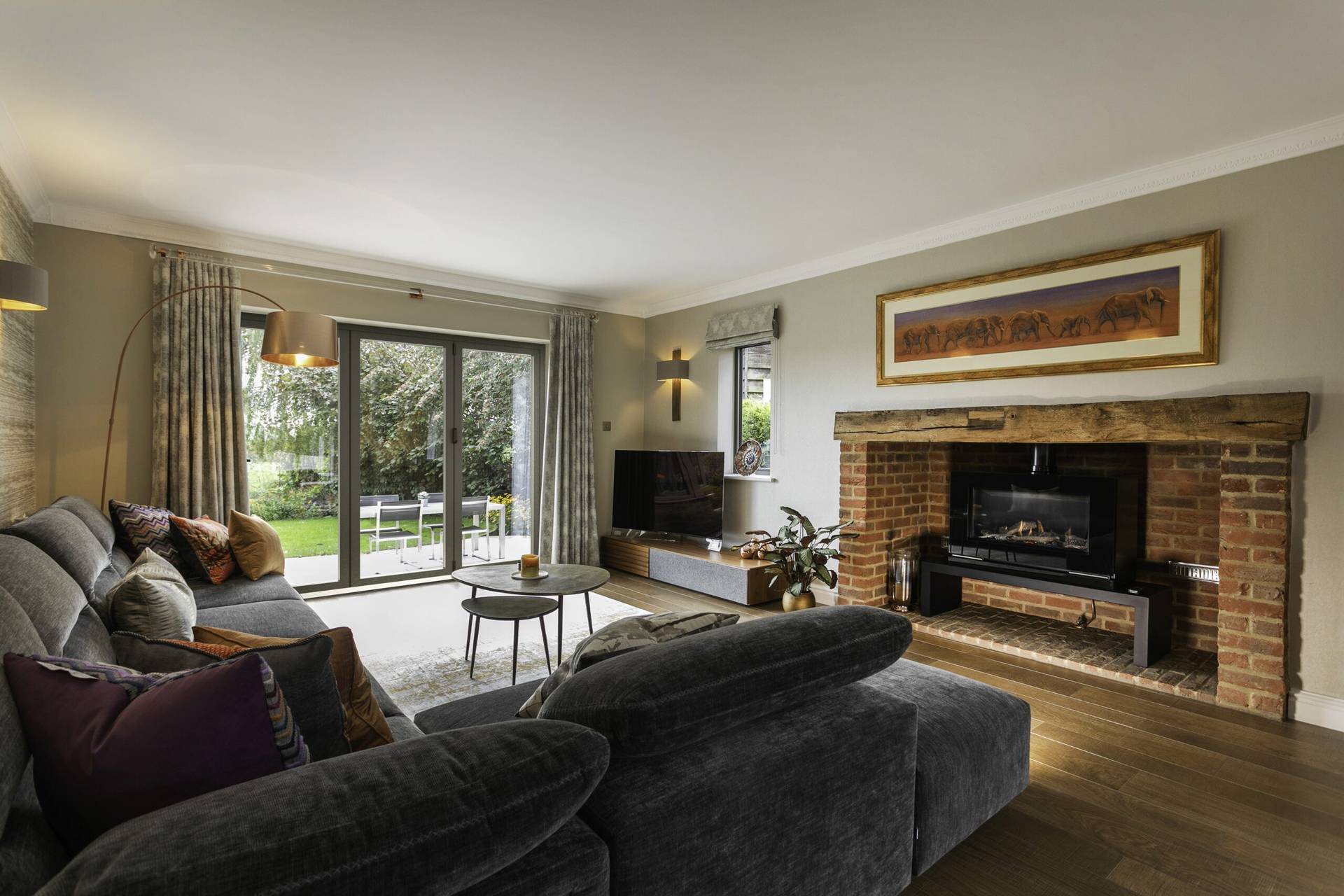 Optimising Space With Aluminium Bifold Doors In Aldeburgh